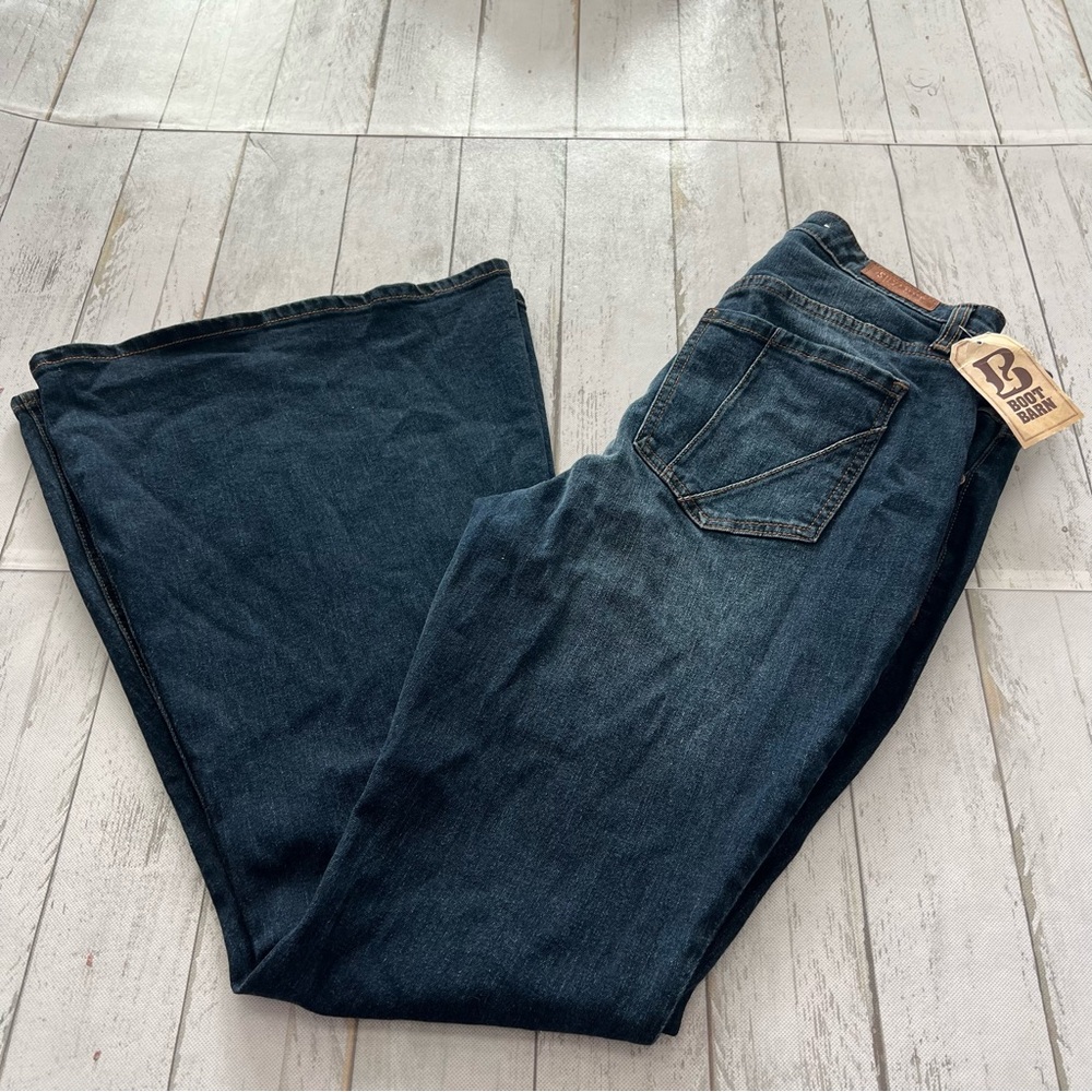 Shyanne western flare Dark Blue Jeans Sz 32 Short
